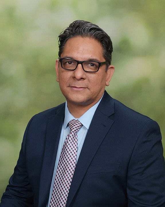 Isaac-Gomez-CPA-President-CEO-Valencia-Offshore-Accounting